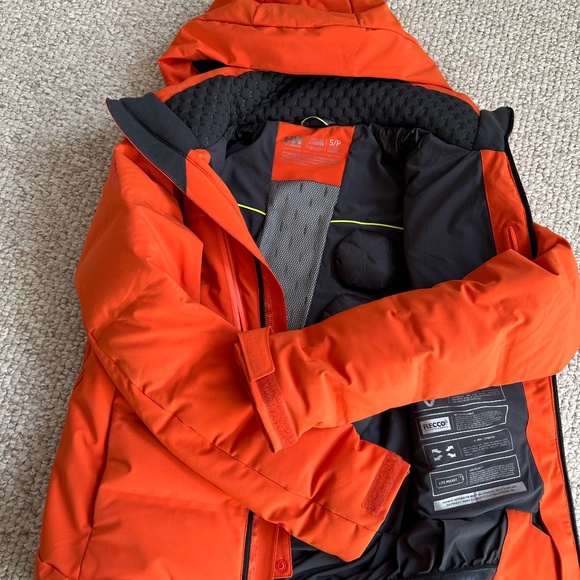 Small UNISEX Helly Hanson Insulated Ski Jacket - like new - Picture 6 of 8